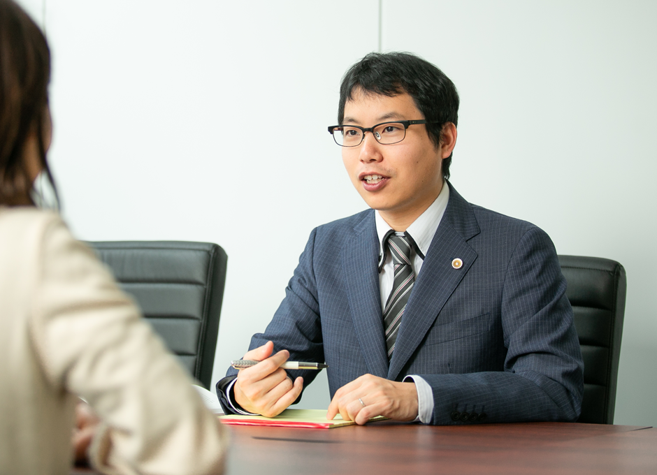 交通事故では弁護士に示談交渉を依頼すると相手の対応が変わる アトム法律事務所弁護士法人