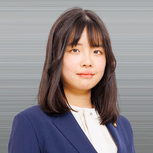 弁護士 奥本 彩花