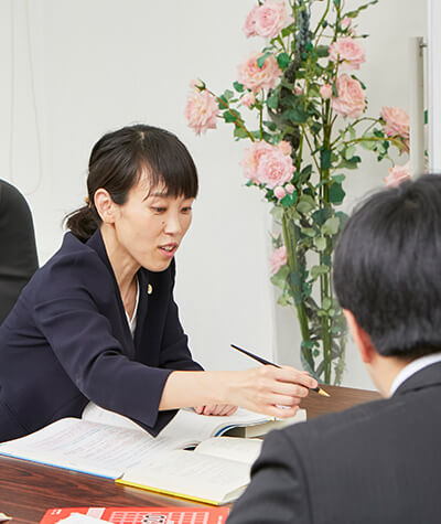 交通事故事業部を設立しています